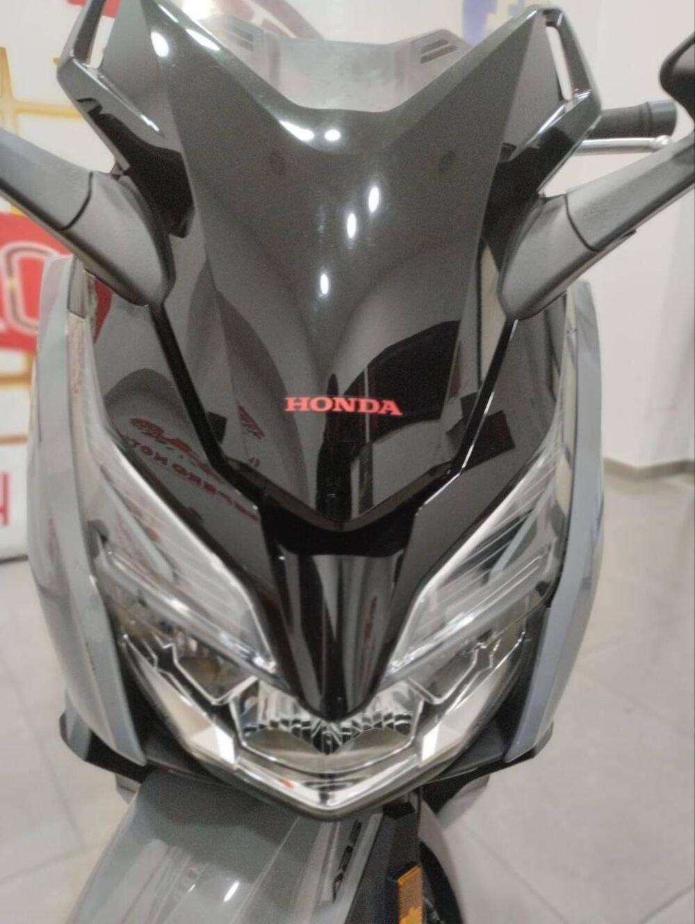 Honda Forza 300 Deluxe ABS (2018 - 20) (4)