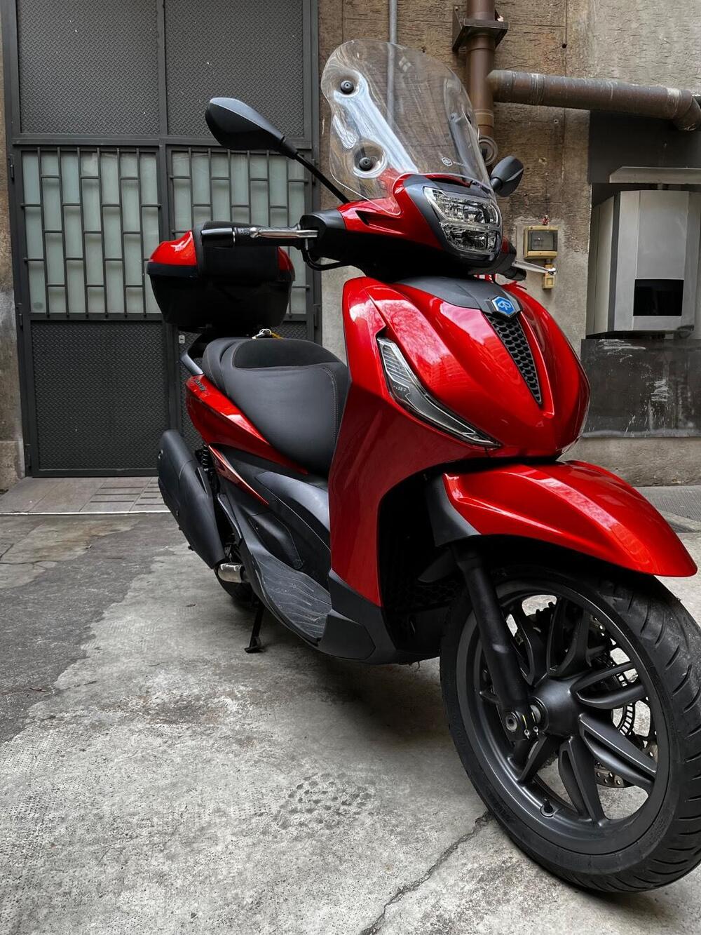 Piaggio Beverly 400 ABS-ASR (2021 - 24) (4)