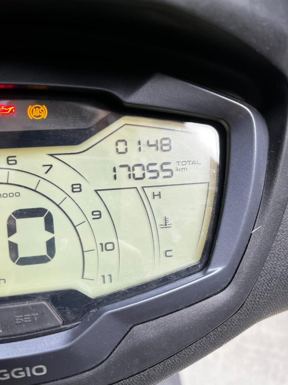 Piaggio Beverly 400 ABS-ASR (2021 - 24) (7)