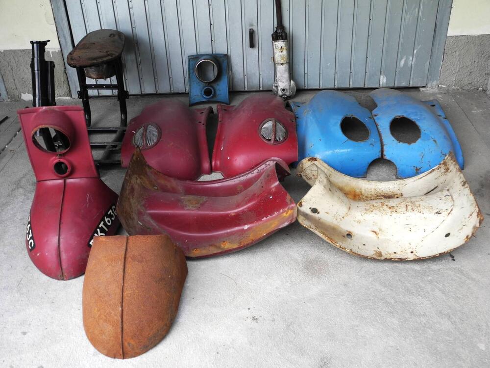 Ricambi vari, vendita a corpo per scooter made in BSA SUNBEAM 175 2T- TRIUMPH TIGRESS 175 2T (4)