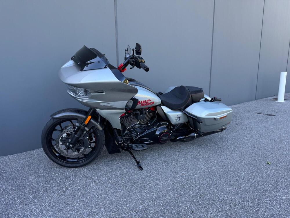 Harley-Davidson CVO Road Glide ST (2025) (5)