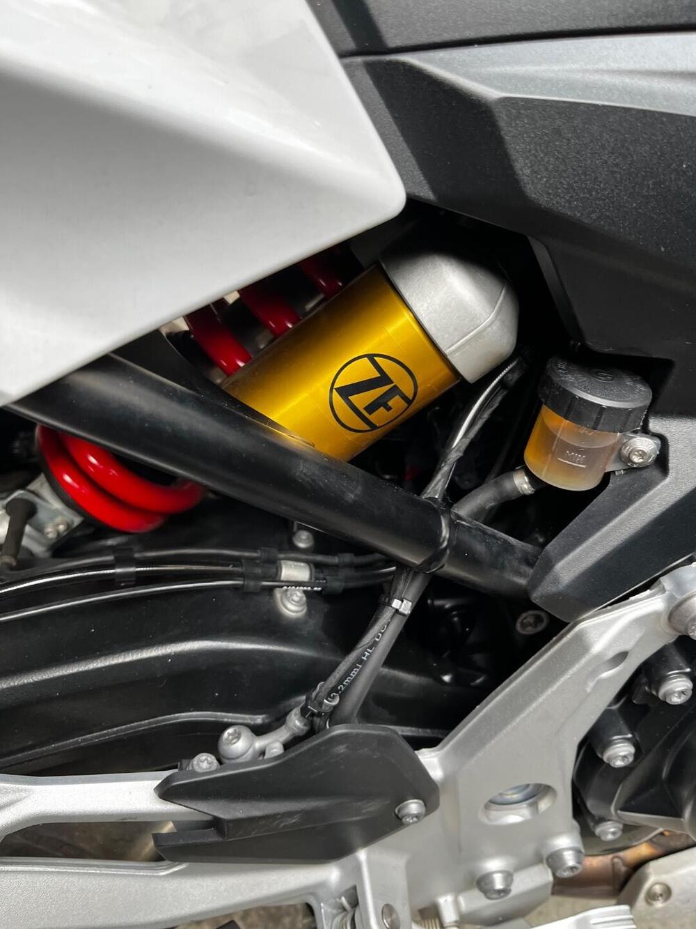 Bmw F 900 R (2021 - 24) (2)