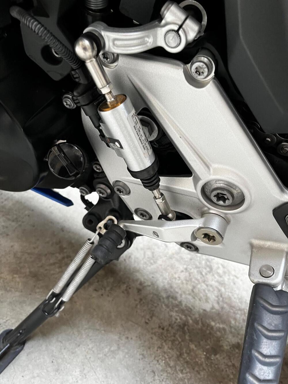 Bmw F 900 R (2021 - 24) (8)