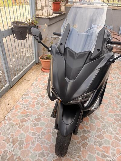 Yamaha T-Max 530 SX (2017 - 19) usata