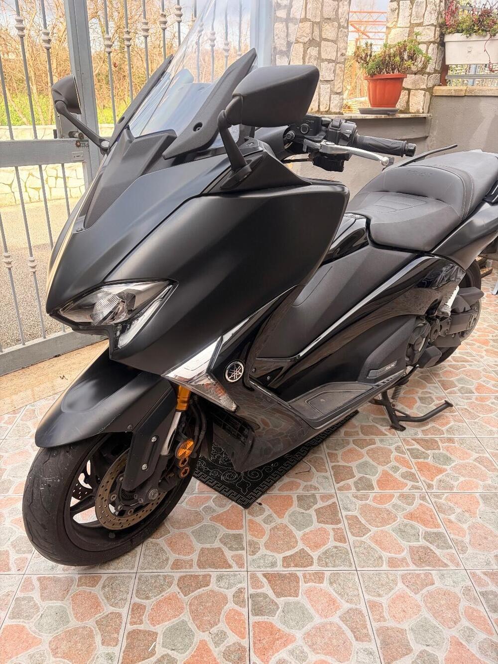 Yamaha T-Max 530 SX (2017 - 19) (2)