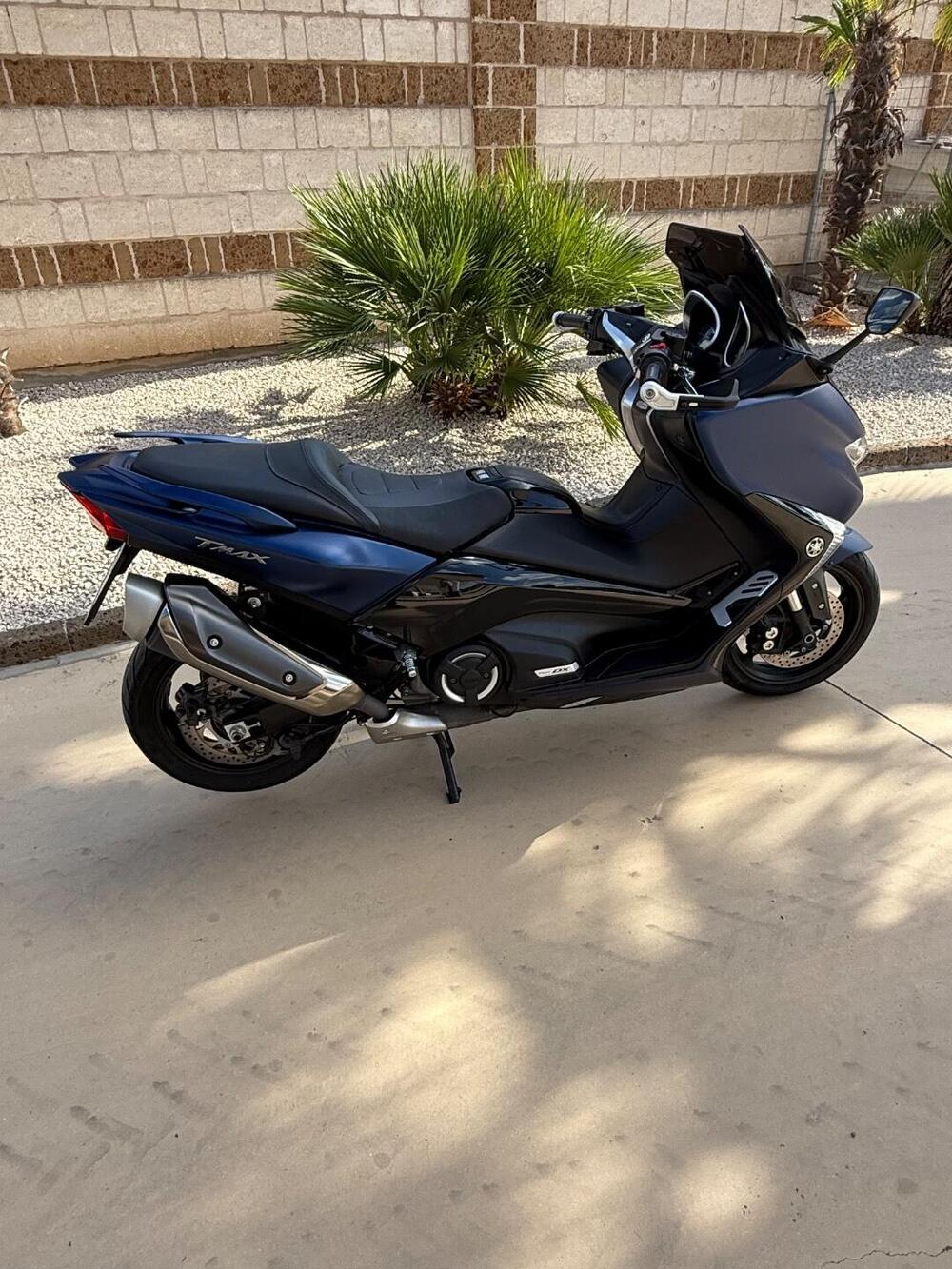 Yamaha T-Max 530 DX (2017 - 19) (4)