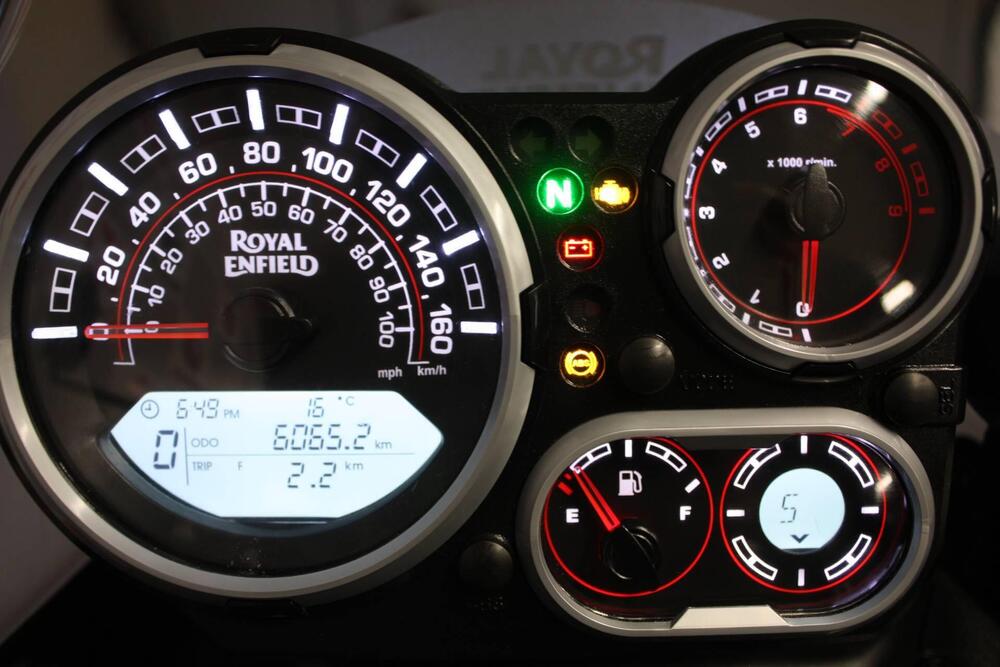 Royal Enfield Himalayan 411 (2021 - 24) (2)