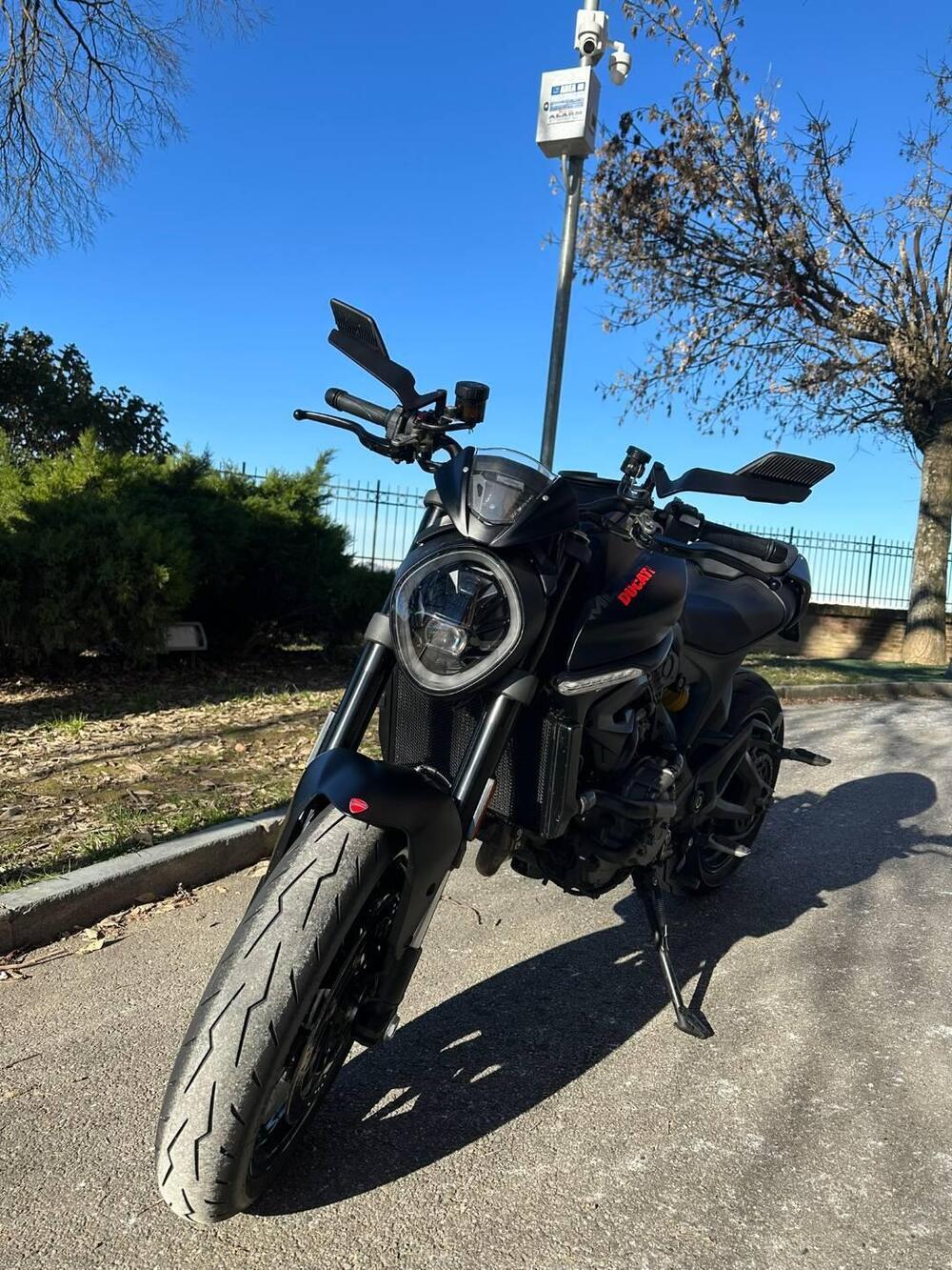 Ducati Monster 937 + (2021 - 25) (4)