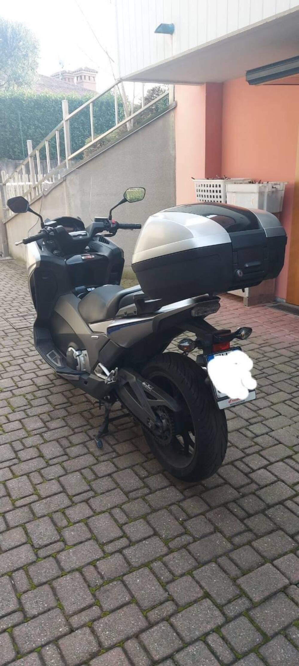 Honda Integra 750 DCT Sport (2017) (4)