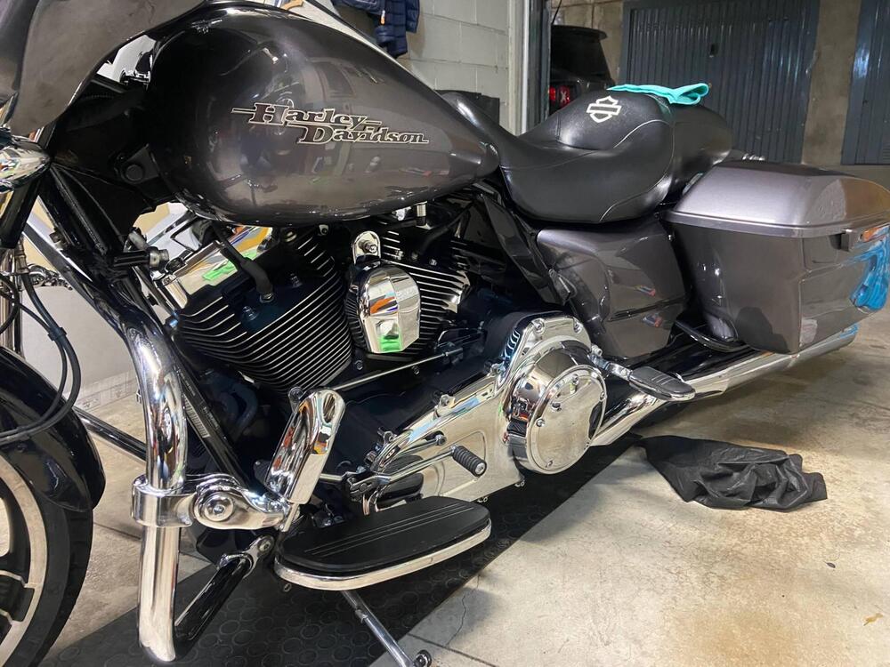 Harley-Davidson 1690 Street Glide Special (2014 - 16) - FLHX (2)