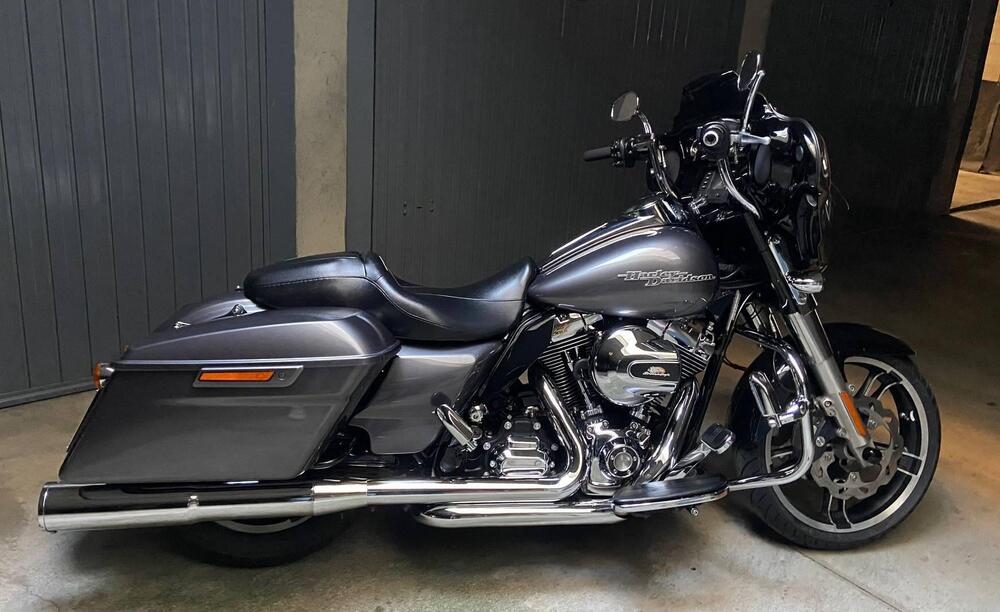 Harley-Davidson 1690 Street Glide Special (2014 - 16) - FLHX (3)