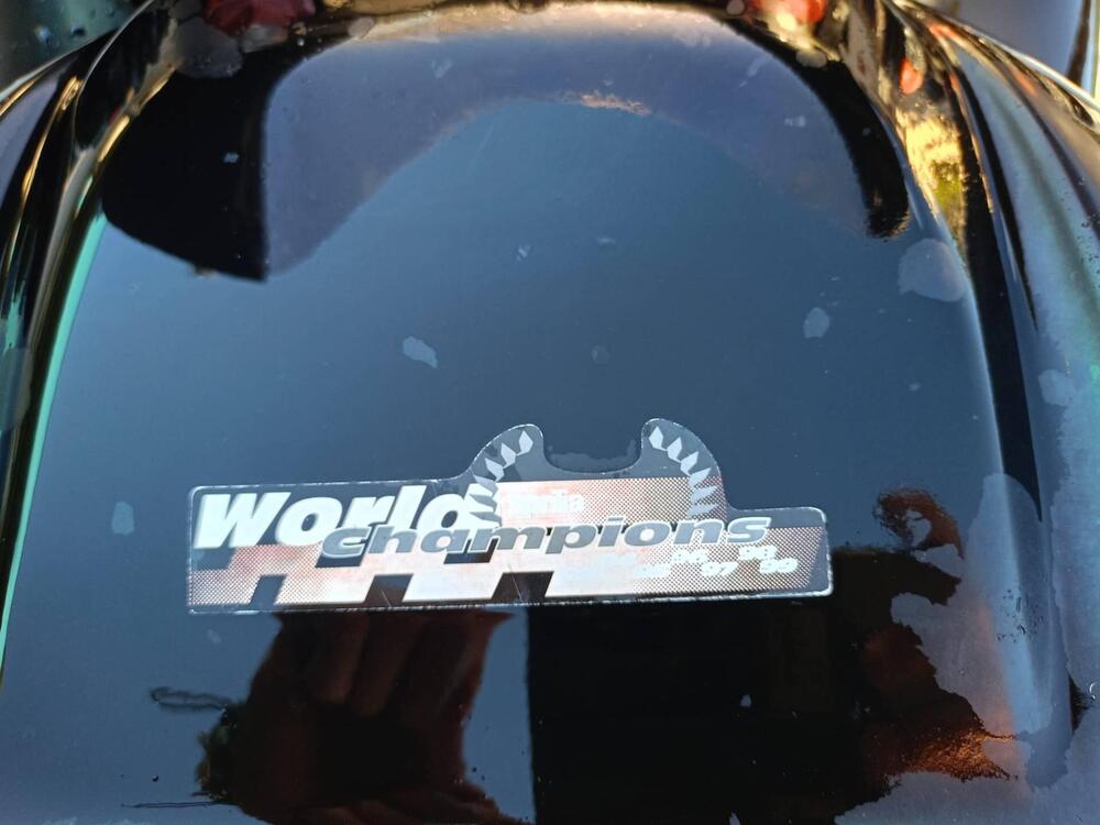 Aprilia RSV 1000 (2000 - 01) (5)