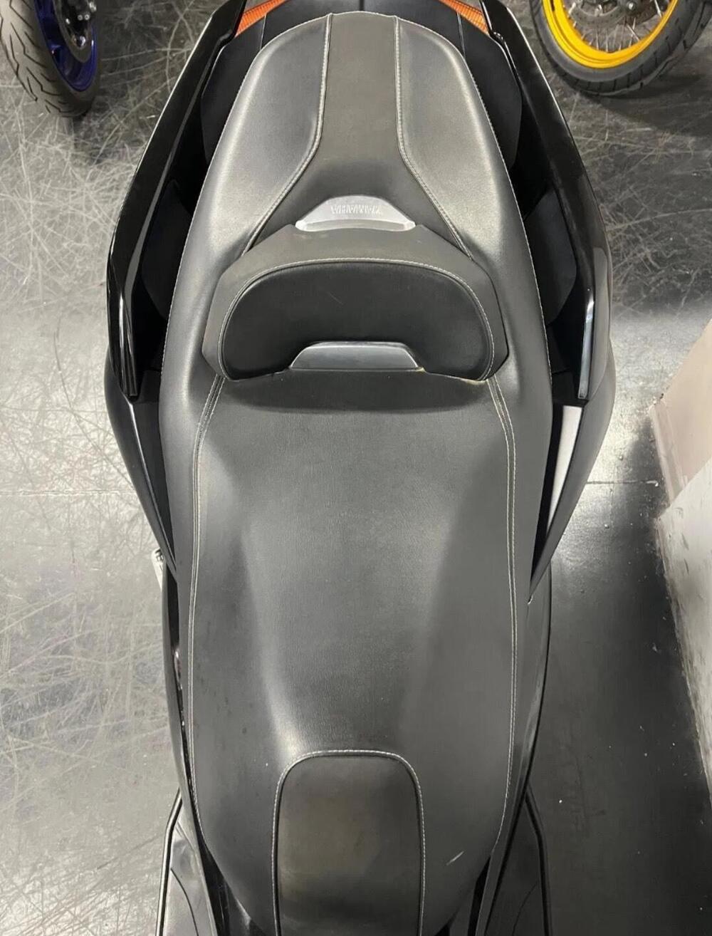 Yamaha X-Max 300 Iron Max (2019 - 20) (7)