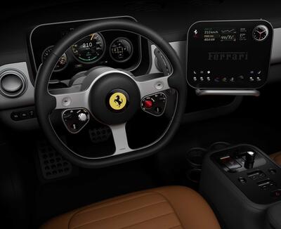 Ferrari Luce: gli interni della nuova elettrica, disegnati dall'ex designer di Apple Jony Ive [VIDEO]