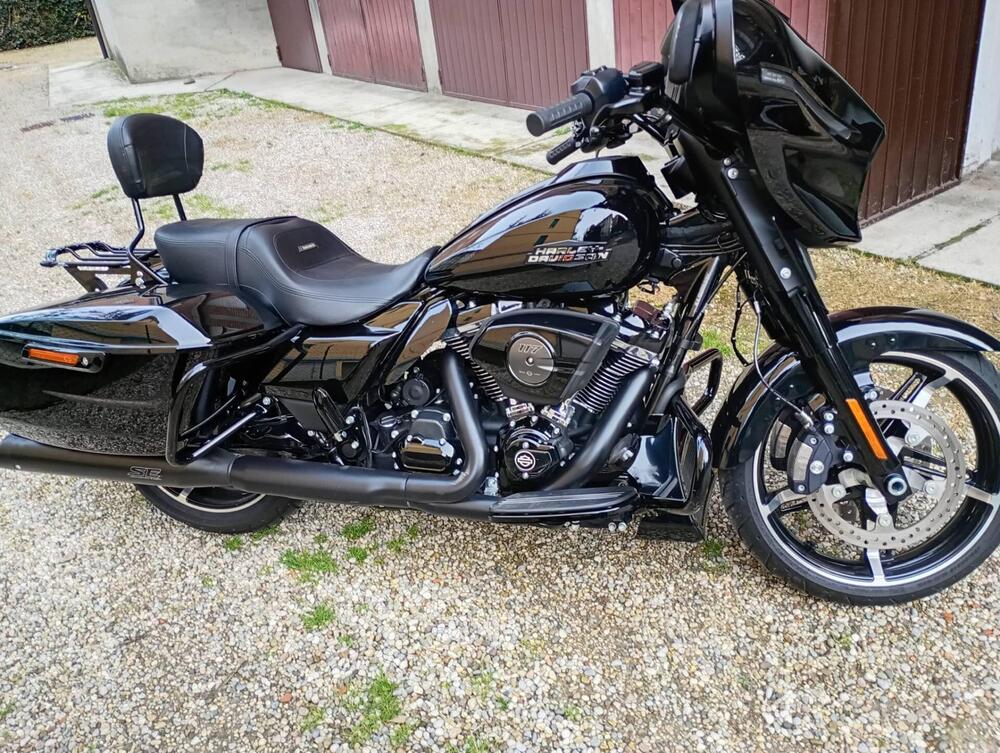 Harley-Davidson Street Glide Special (2021 - 23) (2)