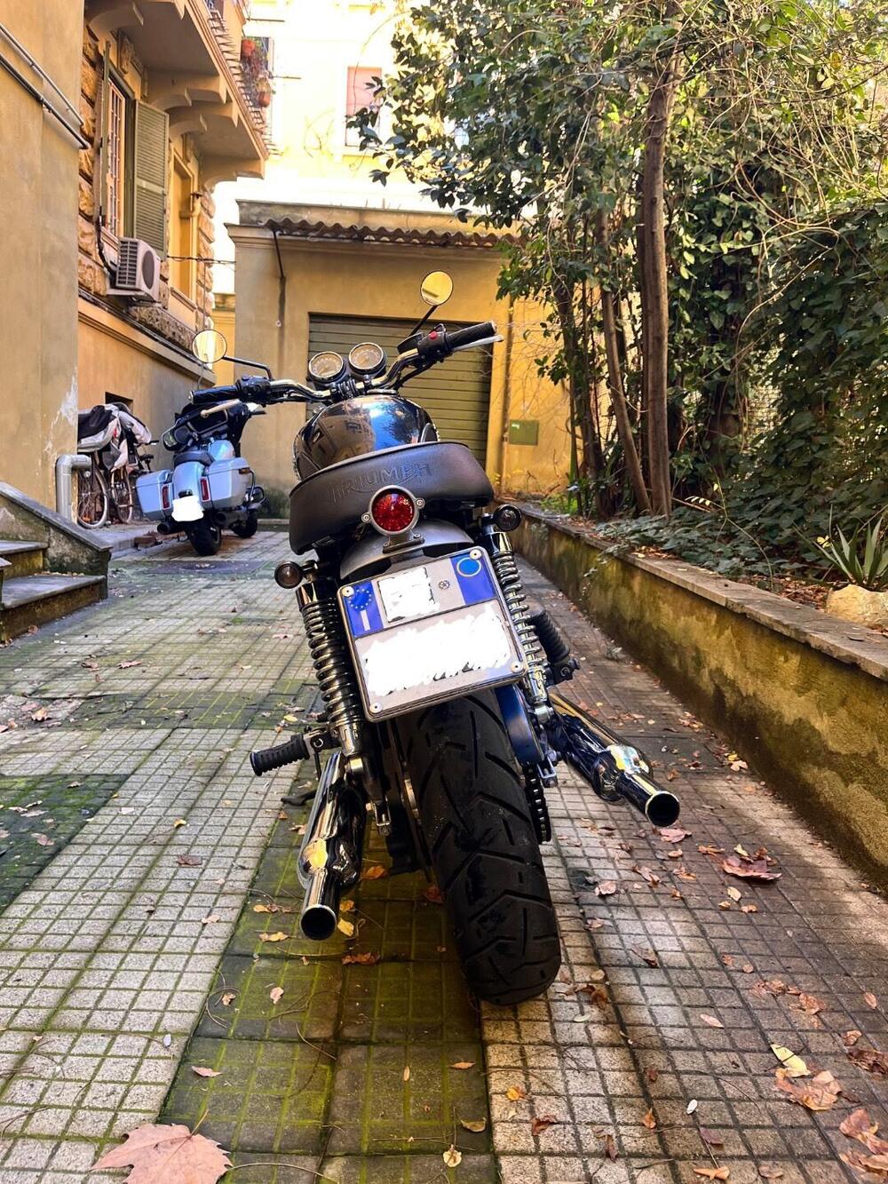 Triumph Bonneville (2007 - 16) (2)