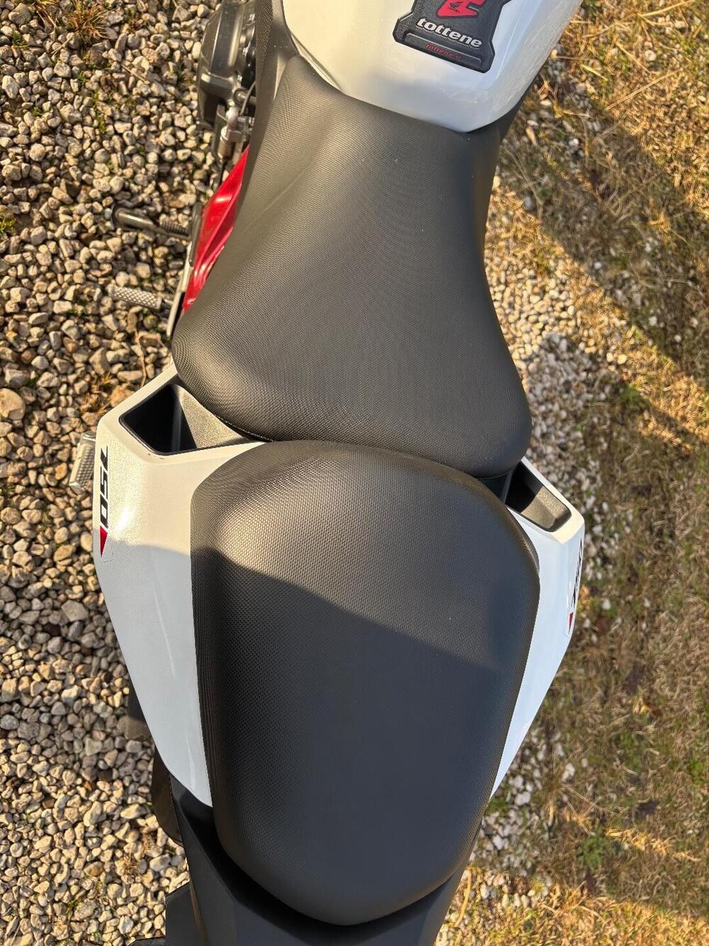 Honda CB 750 Hornet (2023 - 24) (8)