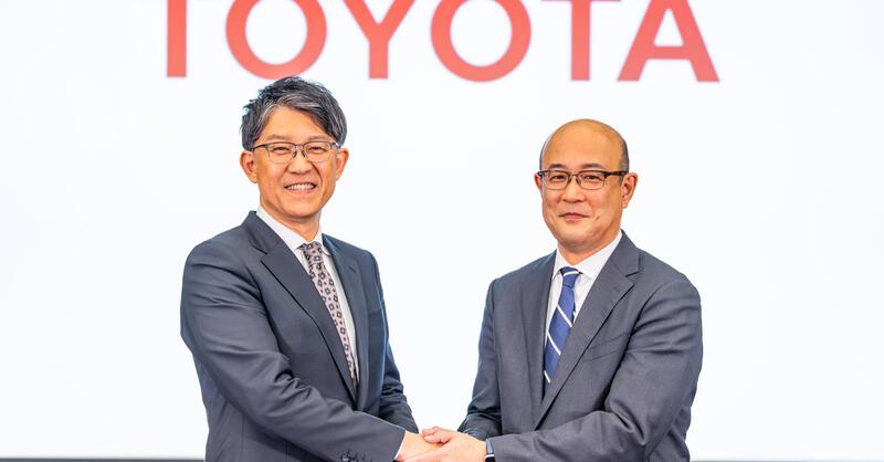 Toyota cambia ancora CEO: Kenta Kon sostituisce Sato. E per il futuro spunta il figlio di Akio Toyoda