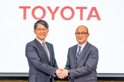 Toyota cambia ancora CEO: Kenta Kon sostituisce Sato. E per il futuro spunta il figlio di Akio Toyoda