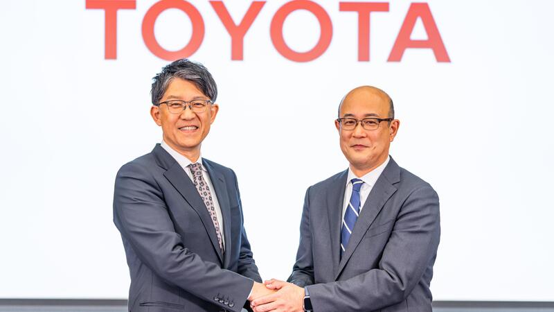 Toyota cambia ancora CEO: Kenta Kon sostituisce Sato. E per il futuro spunta il figlio di Akio Toyoda