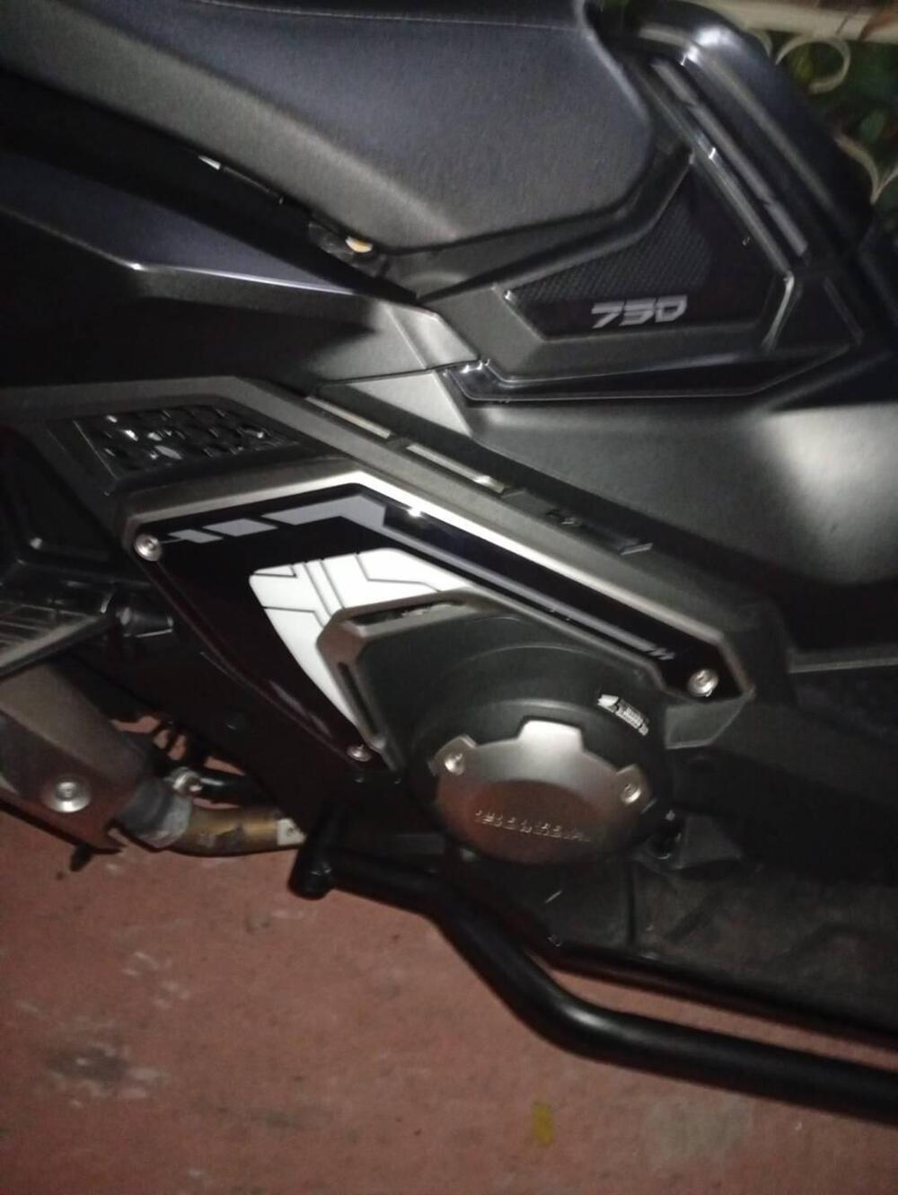 Honda X-ADV 750 DCT (2021 - 24) (4)