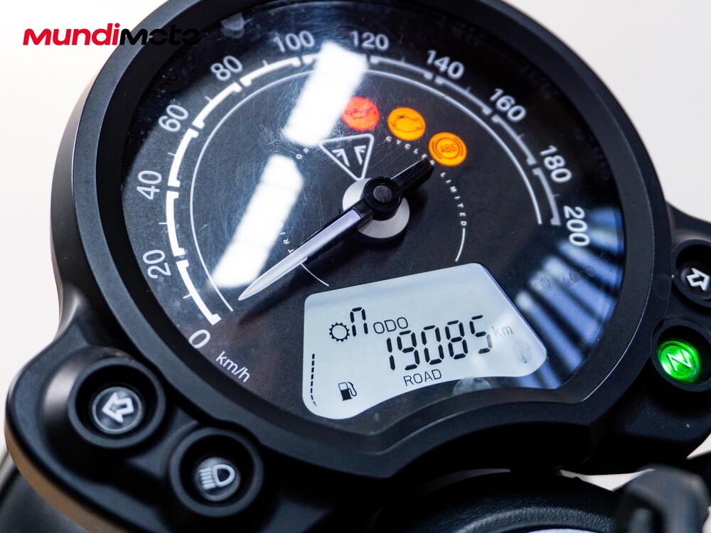 Triumph Street Scrambler 900 (2017 - 18) (10)