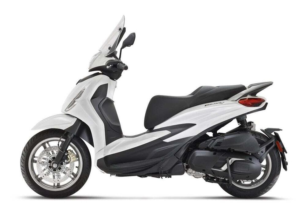 Piaggio Beverly 400 (2025 - 26) (3)