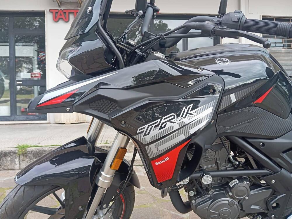 Benelli TRK 251 (2022 - 25) (3)