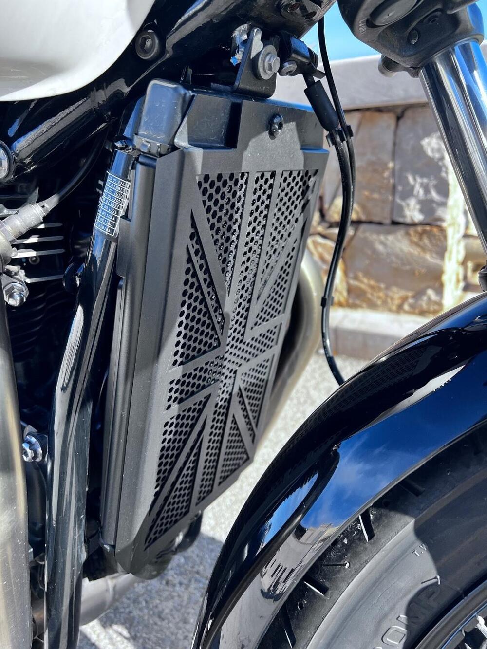 Triumph Bonneville T100 (2021 - 25) (5)