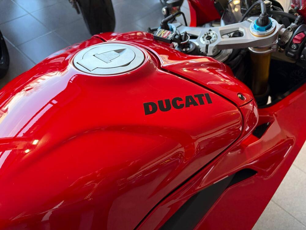 Ducati Panigale V4 S (2022 - 24) (4)