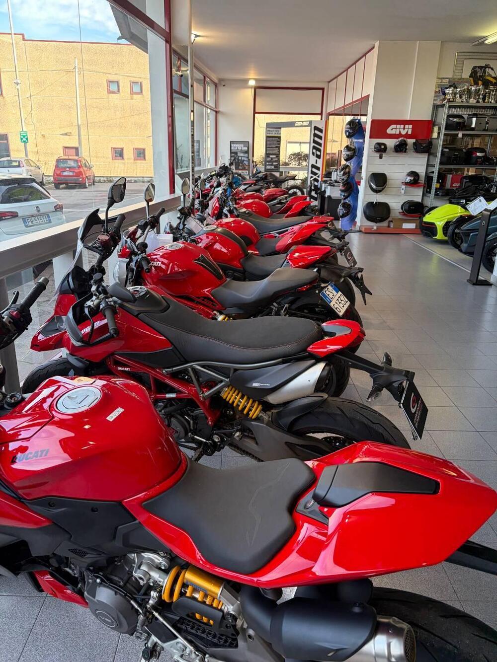 Ducati Panigale V4 S (2022 - 24) (18)