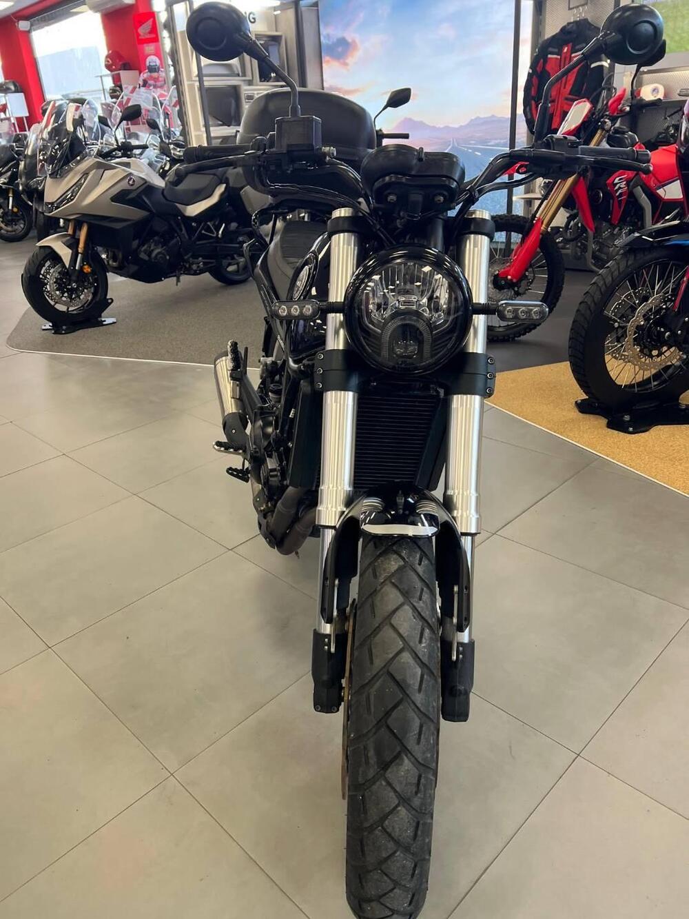 Benelli Leoncino 500 (2021 - 25) (2)