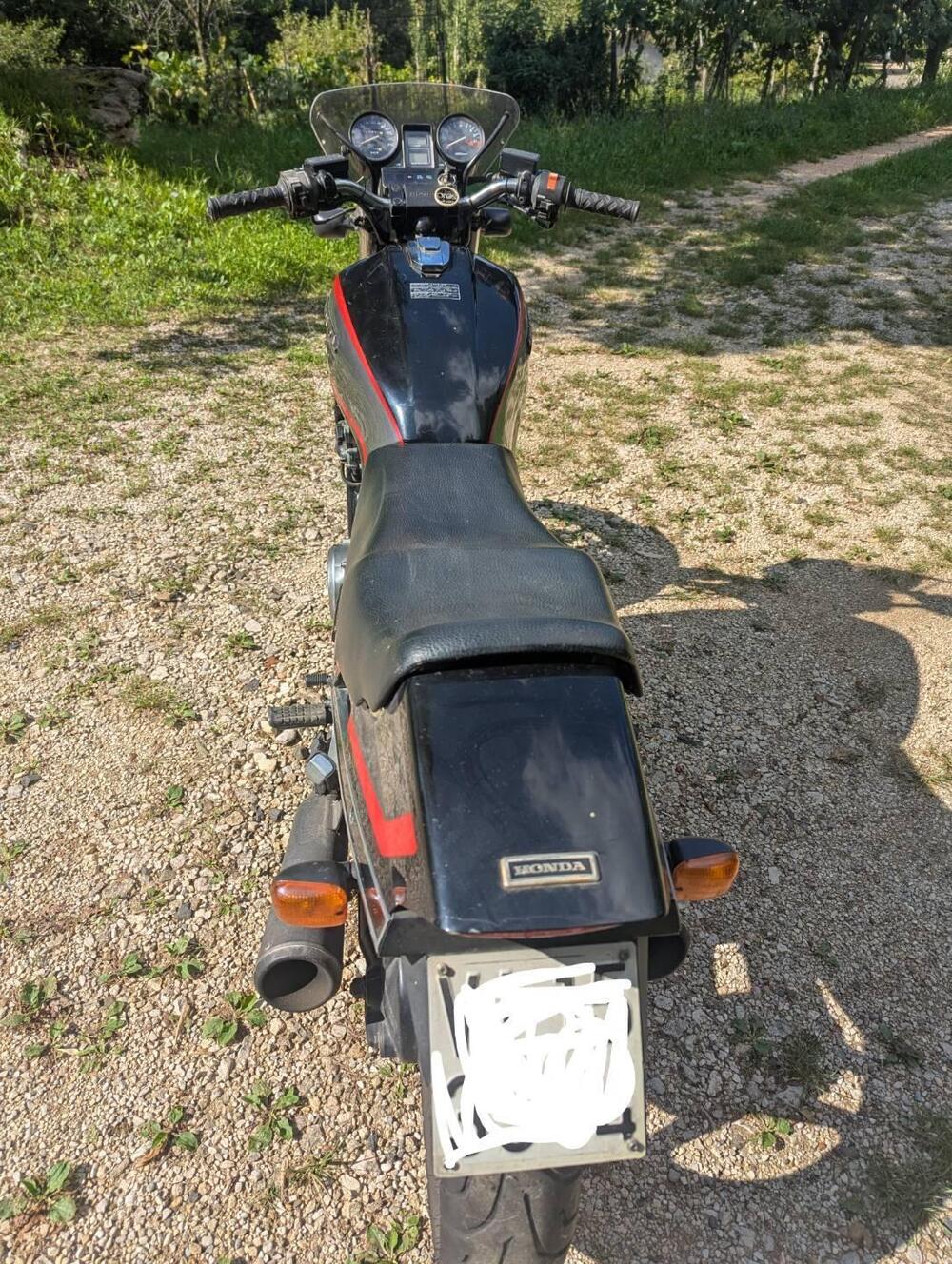 Honda VF 750 Sports (3)