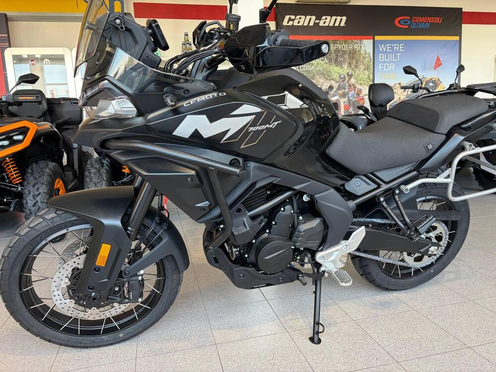 CFMOTO 700MT Adventure (2025 - 26)