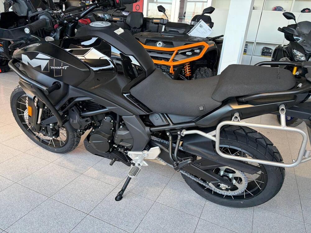 CFMOTO 700MT Adventure (2025 - 26) (4)