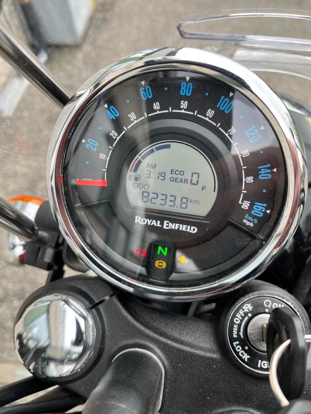 Royal Enfield Meteor 350 (2021 - 26) (4)