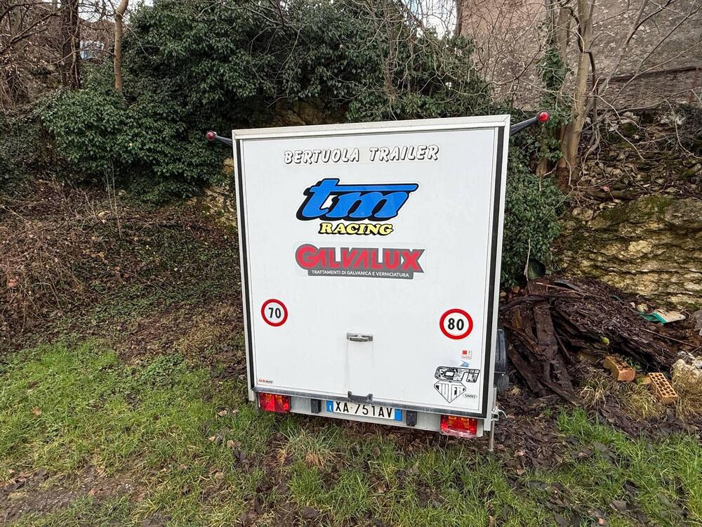 Carrello chiuso per trasporto moto Bertuola Bertuola carrelli (5)