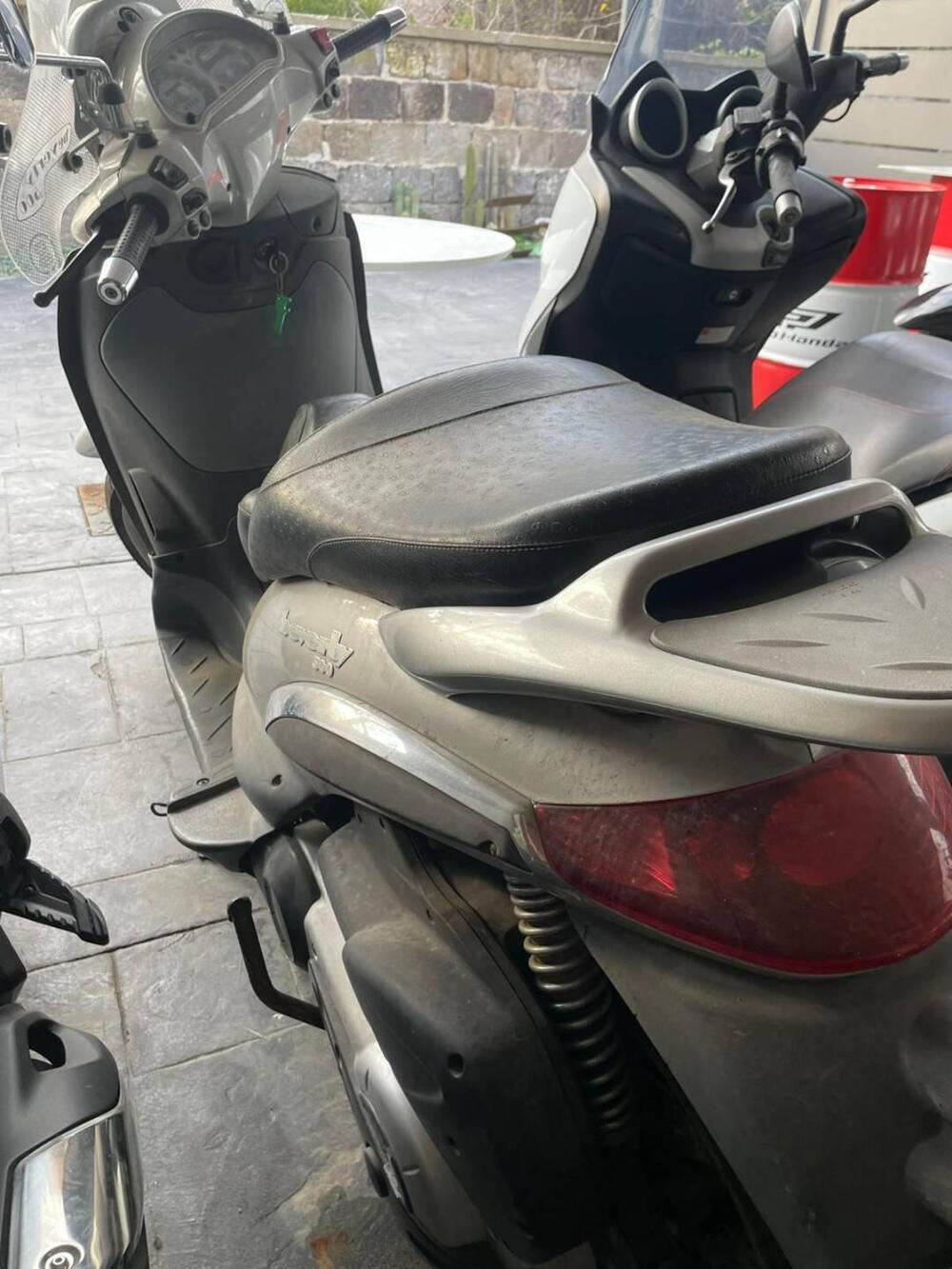 Piaggio Beverly 500 (4)