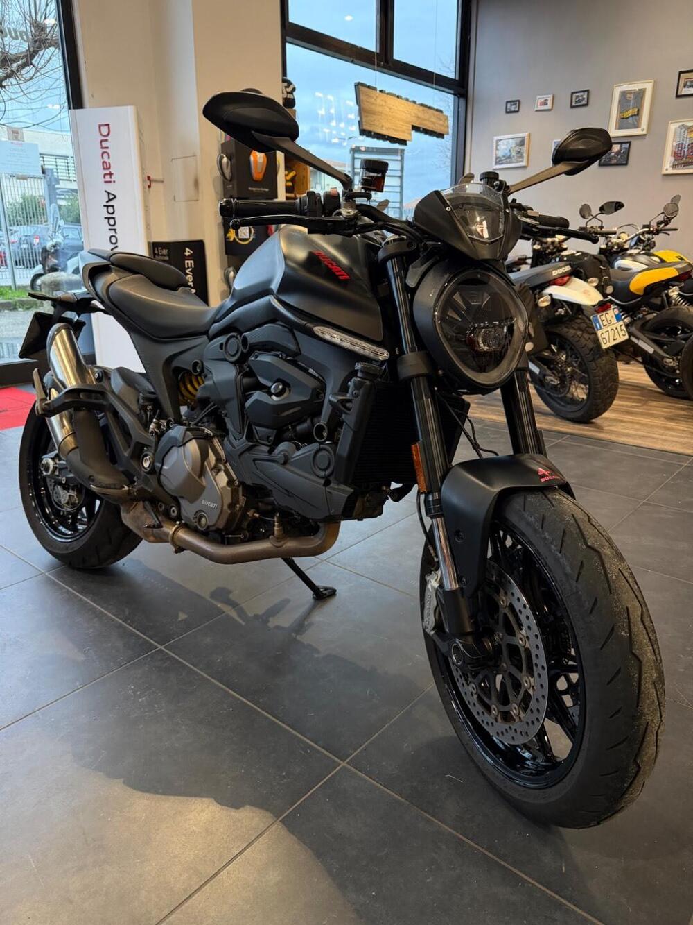 Ducati Monster 937 + (2021 - 25) (16)