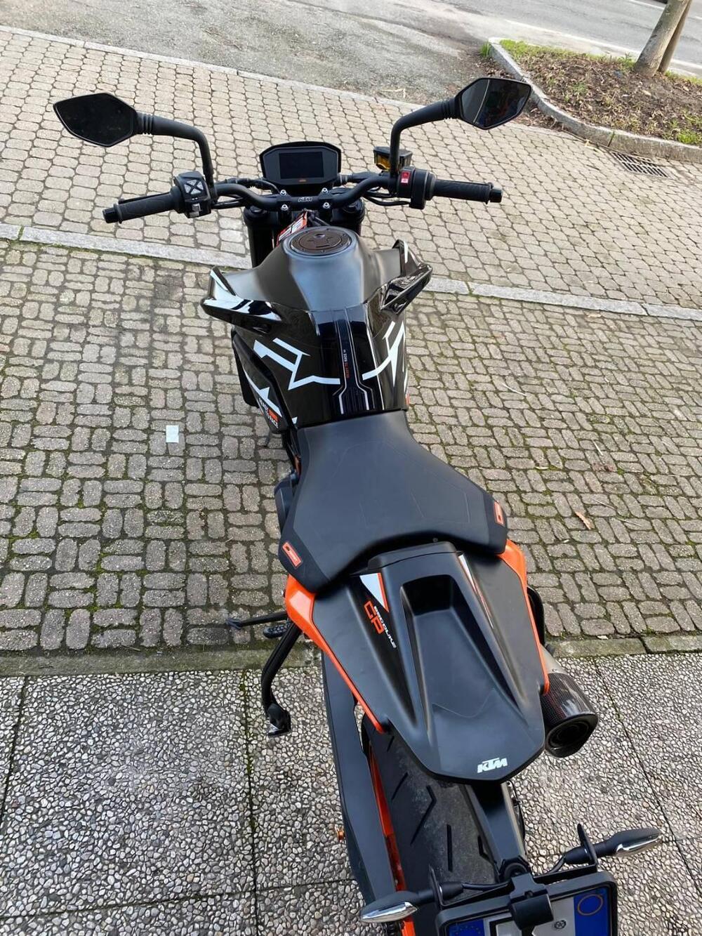 KTM 890 Duke GP (2022 - 23) (2)
