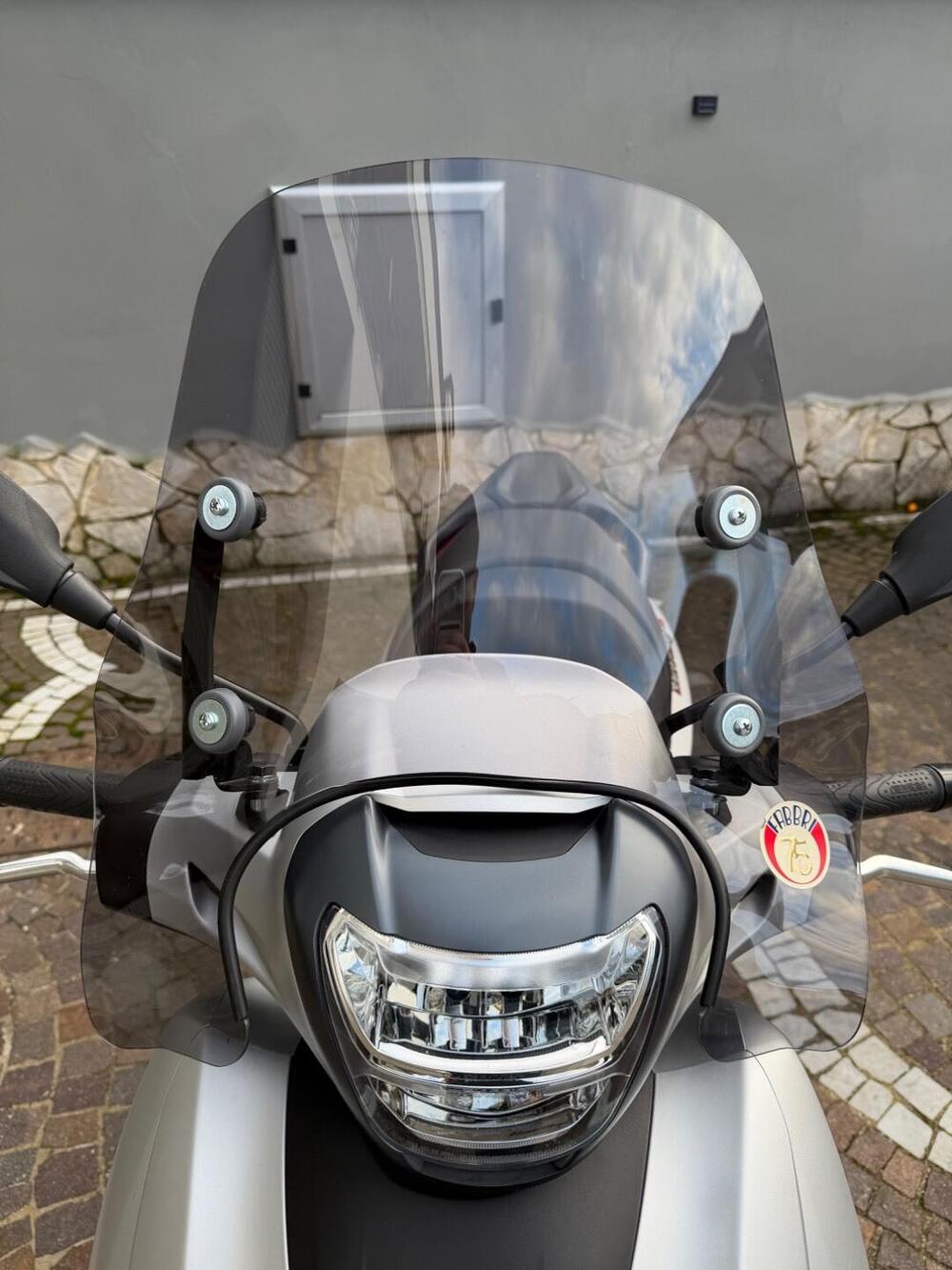 Piaggio Beverly 300 ABS-ASR (2021 - 25) (19)