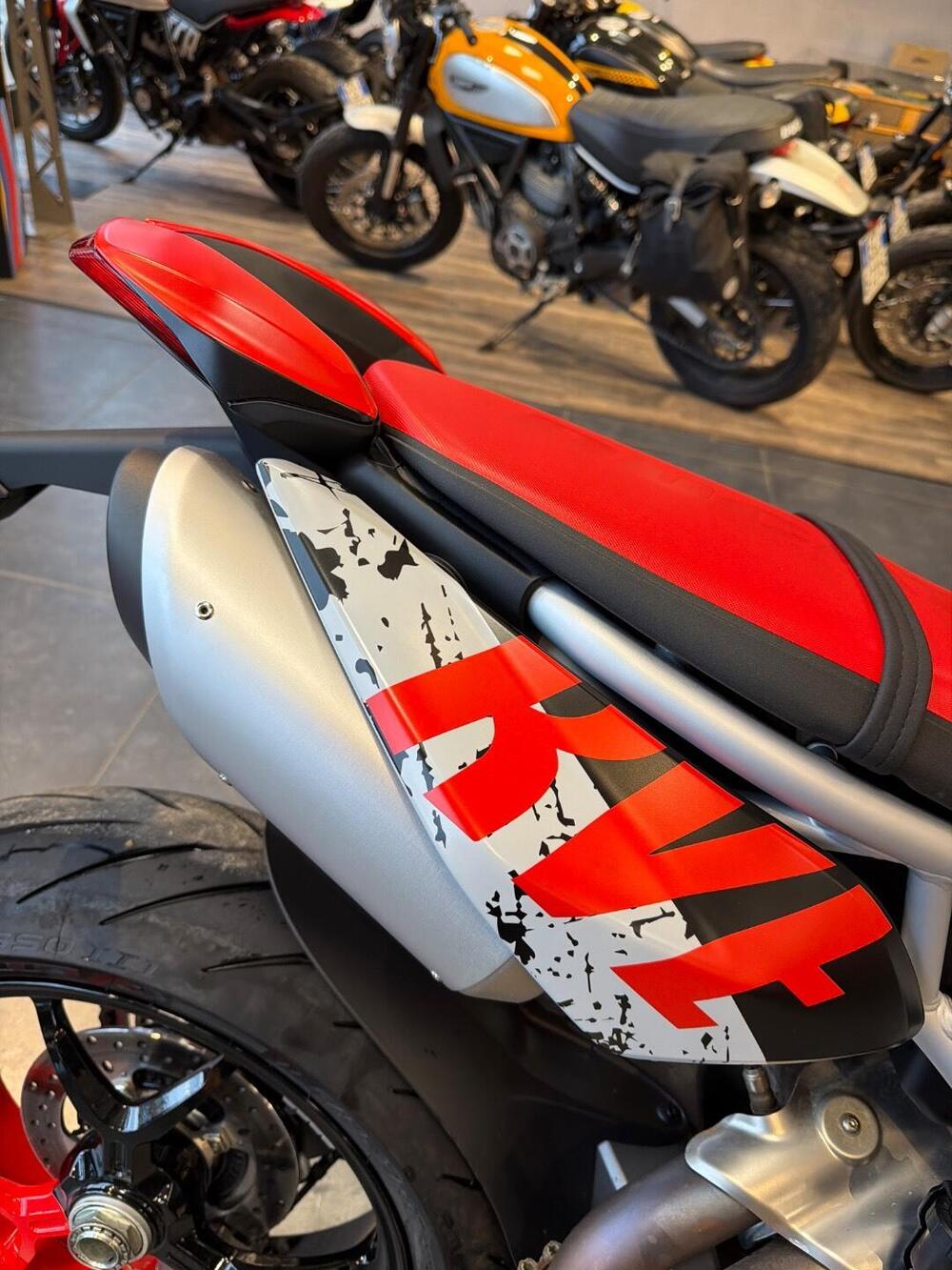 Ducati Hypermotard 950 RVE (2022 - 25) (9)