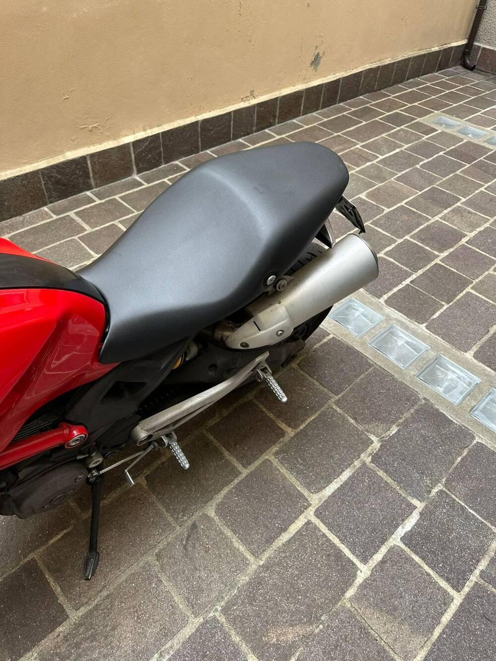 Ducati Monster 696 (2008 - 13) (3)