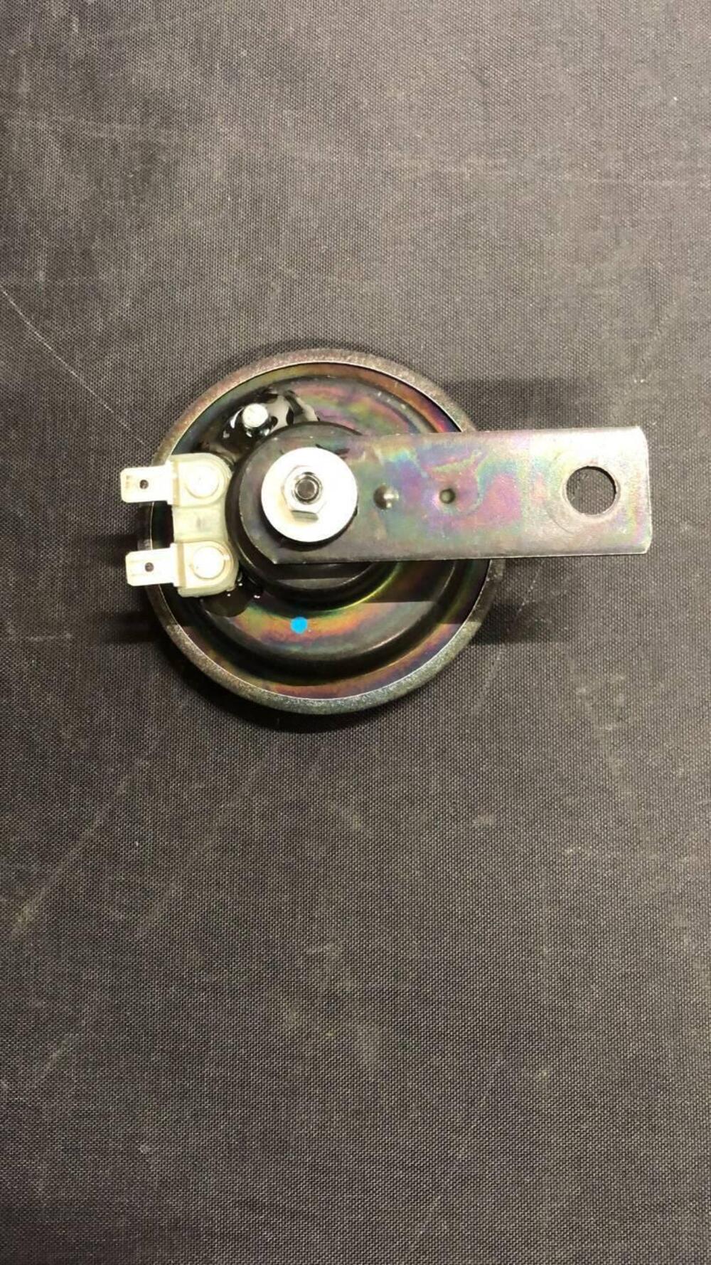 CLAXON PER HONDA CBR 1000 RR-R CODICE 35135MKRDF1 (2)