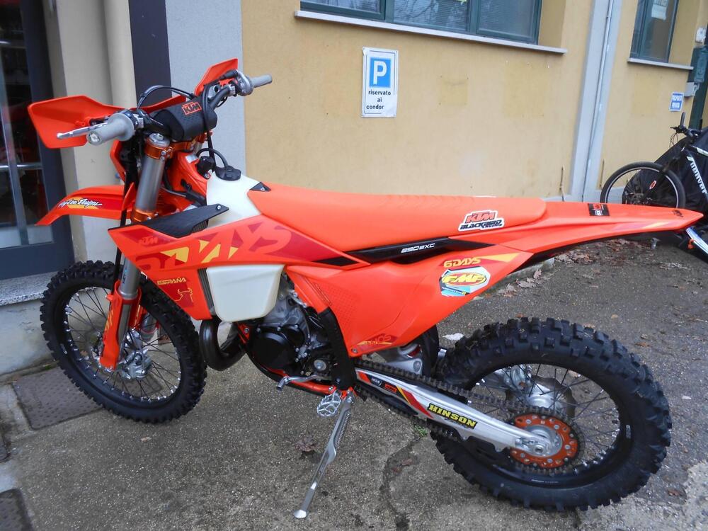 KTM 250 EXC Six Days (2025) (2)