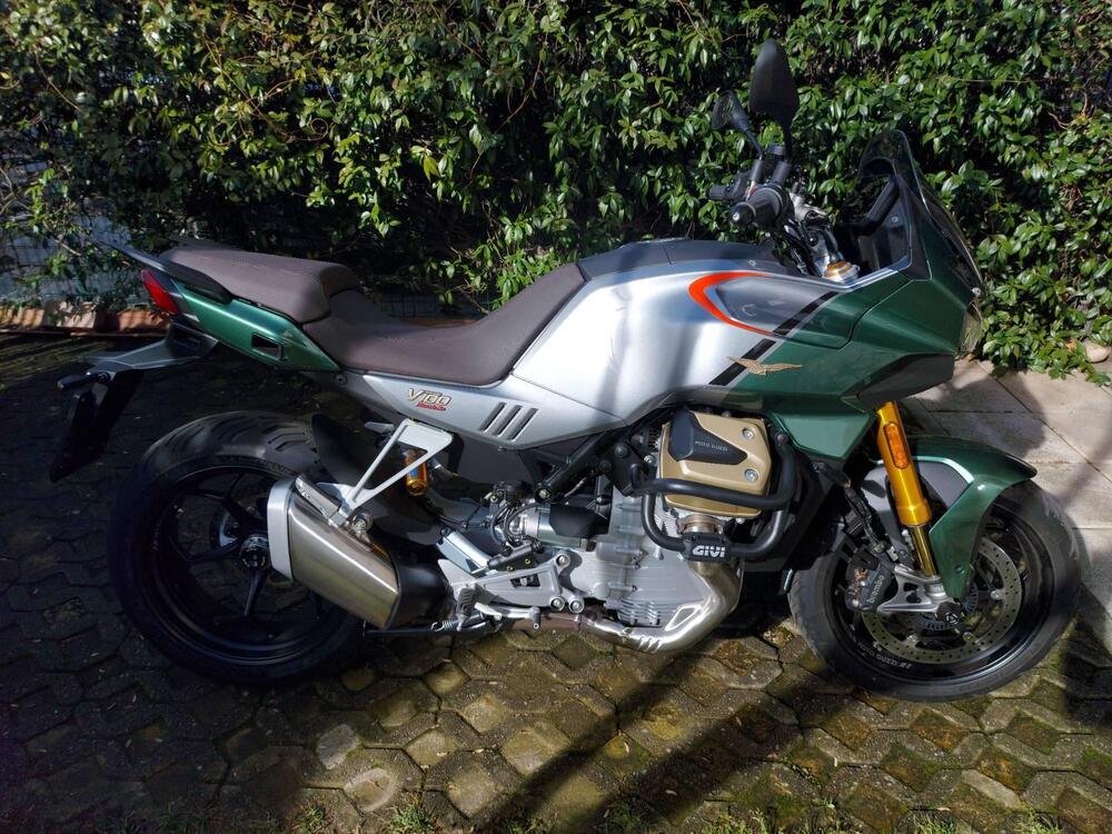 Moto Guzzi V100 Mandello S (2022 - 24)