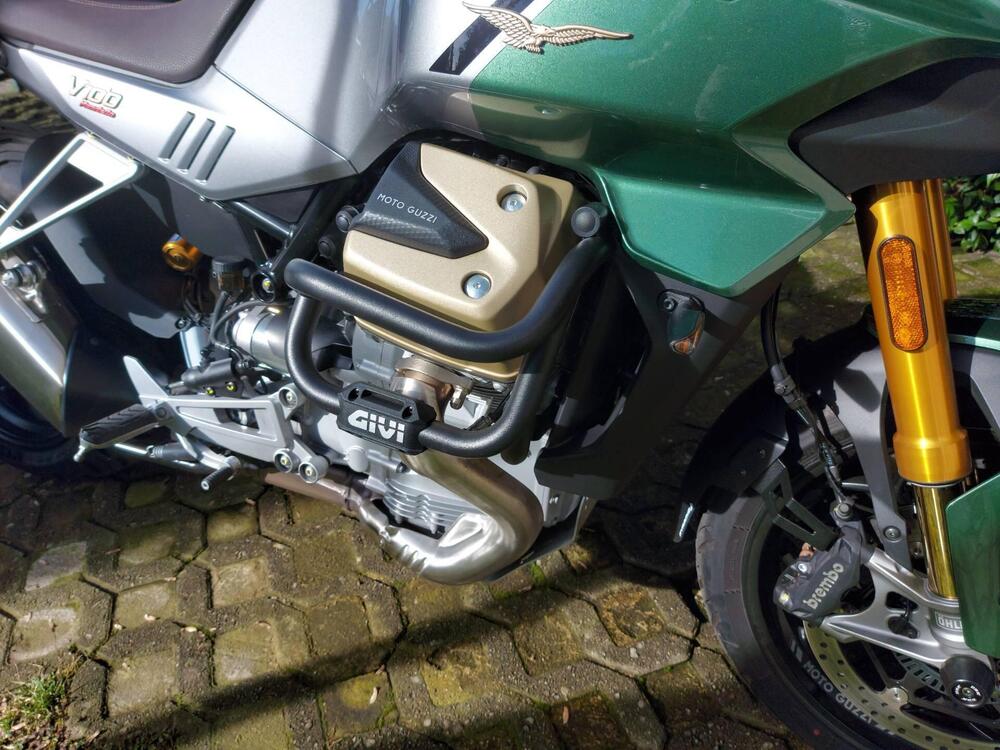 Moto Guzzi V100 Mandello S (2022 - 24) (7)