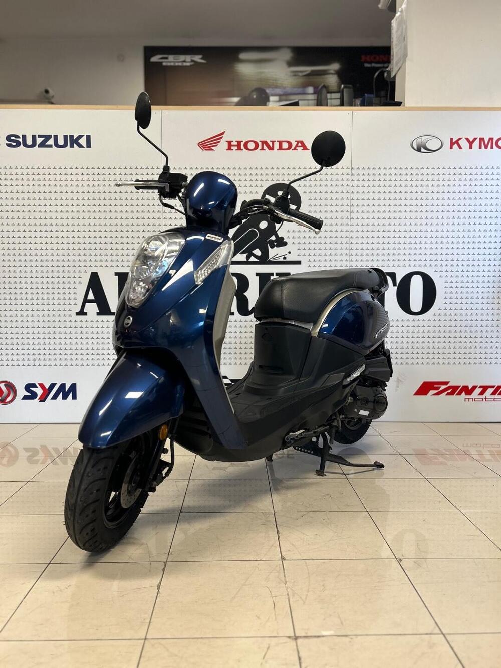 Sym Mio 50 (2021 - 26) (3)