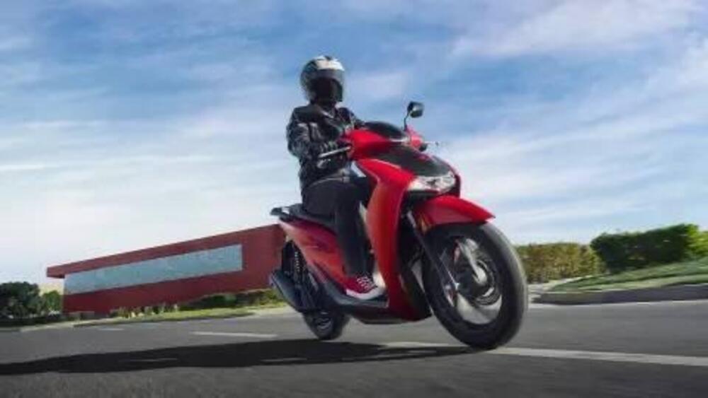 Honda SH 125 Sport (2026) (3)