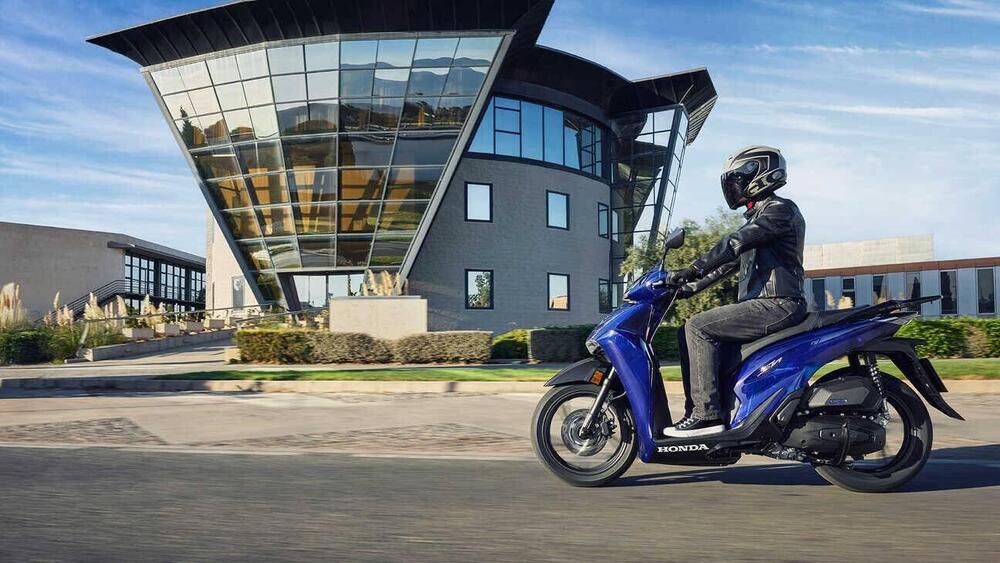 Honda SH 150 Vetro (2026) (2)